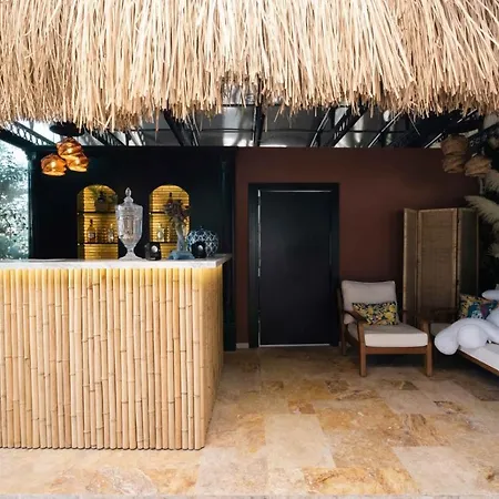 B&B Mono Life Alacati